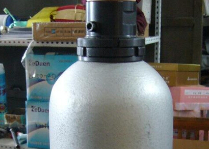 1434091059852427.jpg 囊式蓄能器该如何安装