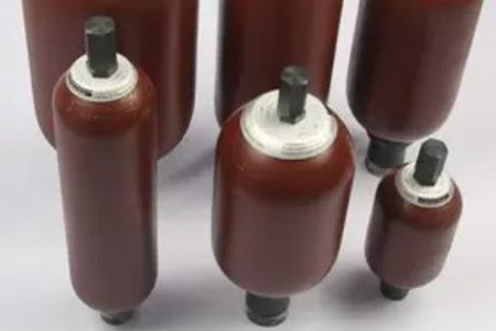 囊式蓄能器如何帮助系统减少故障?真相揭秘!