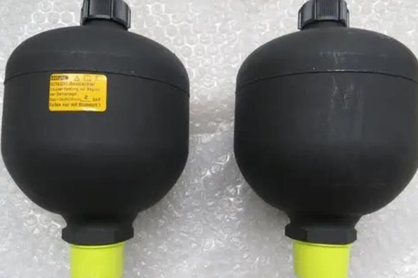 蓄能器充气工具不会使用？这份使用指南要收好！ 图1