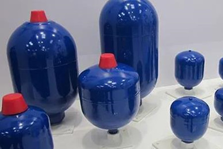 蓄能器爆炸事故原因推断及防控措施